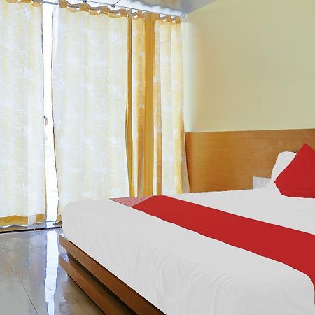 Oyo Hotel Shree Krishna Inn Rooms スーラト エクステリア 写真